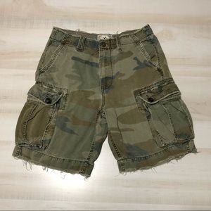 American Eagle Camo Cargo Shorts size 31